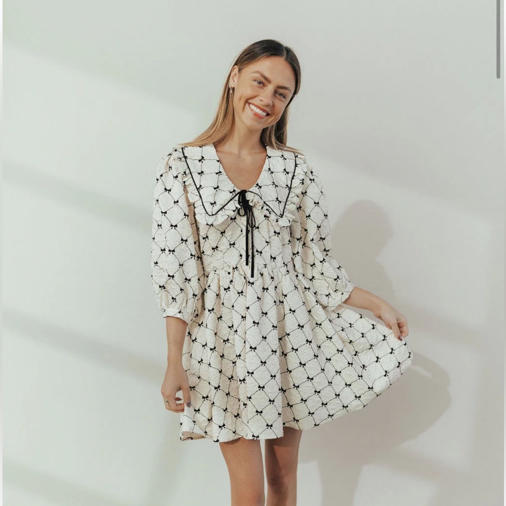 Henley Bohme Petal and Pup Elegant Black and White Bow Patterned Dress small